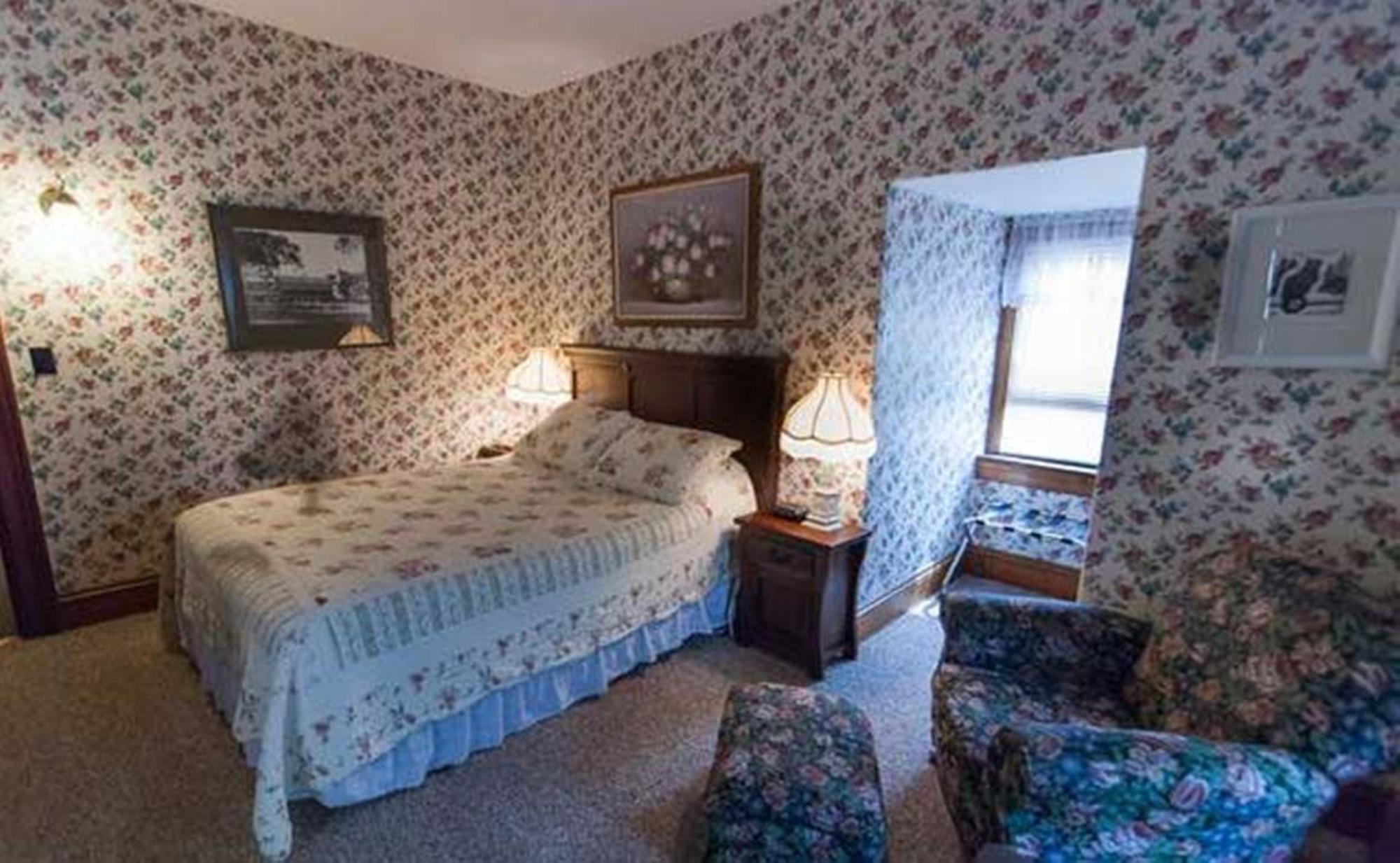 Carriage House Inn Fredericton Eksteriør bilde