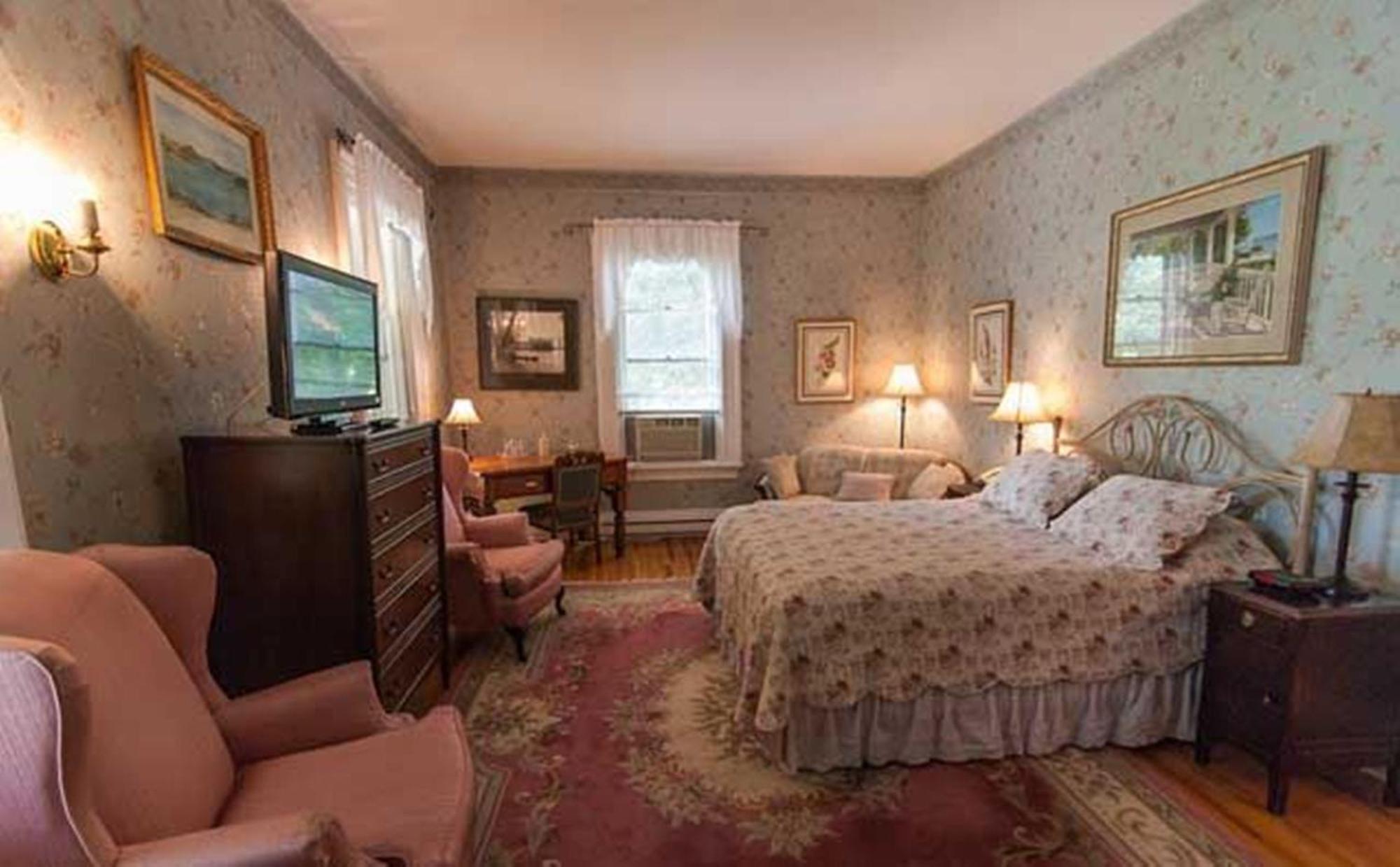 Carriage House Inn Fredericton Eksteriør bilde